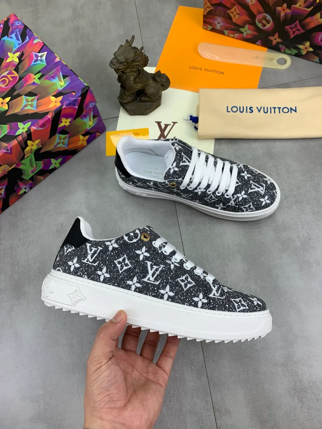 Men's men's shoes💰P520💰[New model]🆘High quality cowhide [Louis Vuitton]LV official website latest model🎁casual and fashionable men's shoes👟hot style💥simple and elegant style, exclusive for trendy men. Unique official website latest brand elements👑original decoration, fashionable and generous, the fabric is made of original denim➕comfortable and breathable mesh lining➕cow leather feet ✅The official website specifies wear-resistant casual outsole, the classic model is taken in real life🎬Color: 6️⃣colors available😍Number of codes: 38-44 Full set of packaging